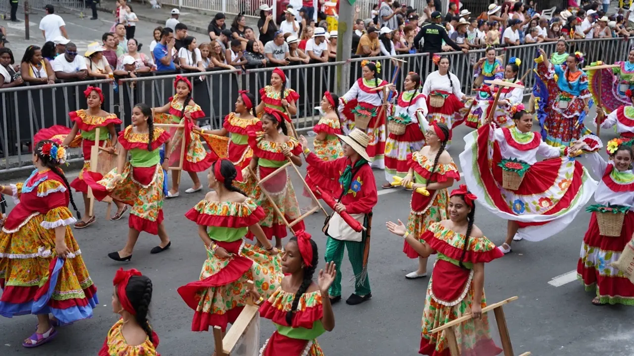 En Vivo Desde La Fiesta de Mi Pueblo Tr 02